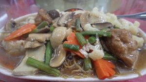 Spicy vegetable noodles (Sunday special) at Zen Fut Sai Kai Vegetarian in Central Singapore