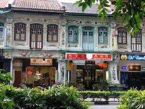 shop front from across the road at Zen Fut Sai Kai Vegetarian in Central Singapore