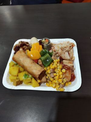 Delish buffet at QuánJiāFú SùShí 全家福素食 in Taipei
