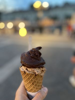 Chocolate scoop & almond scoop  at Gelateria La Romana in Peschiera Del Garda