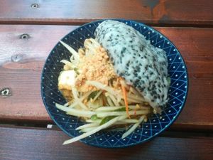 Green papaya salat at Co Ba in Magdeburg