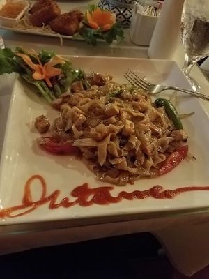 Drunken noodles with tofu at Jutamas in Hattiesburg