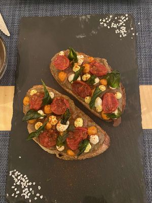 Bruschetta aubergine 3 sauces maison et tomates séchées at Cavo Bistrot in Cagliari