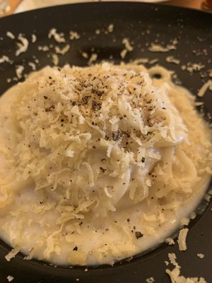 Cashew e pepe  at Cavo Bistrot in Cagliari