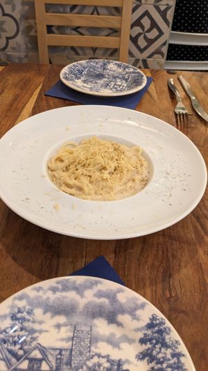 Spaghetti Cashew e Peppe - selten so gute Nudeln mit "Sahne"-Sauce gegessen at Cavo Bistrot in Cagliari