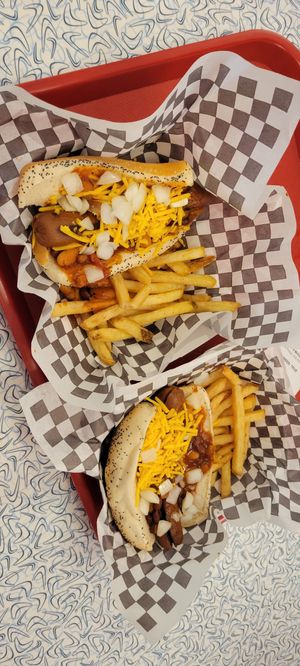  at Universal Studios - Mel's Drive-In in Orlando