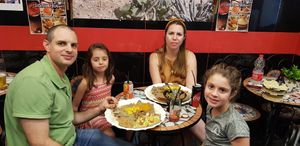 טעימה להם המנהה מיוחדת שלנו  עם הבירות המיוחדות שלנו תבואו גם אתם לטעום♥️ at Injera in Herzliya