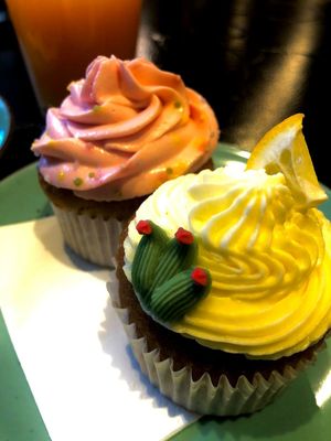 Pineapple vegan muffin at La Tetera in Terrassa