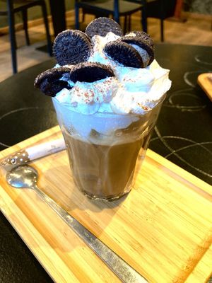 Vegan cafe latte at La Tetera in Terrassa