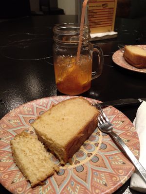Vegan lemon cake at La Tetera in Terrassa