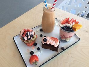 platter at Klein Geluk Ontbijt in Heemskerk