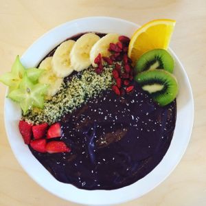 acai smoothie bowl at Klein Geluk Ontbijt in Heemskerk