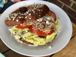 Smashed avocado bagel - needed salt  at Klein Geluk Ontbijt in Heemskerk