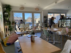 Inside. It seems to be aimed at people with young children. at Klein Geluk Ontbijt in Heemskerk