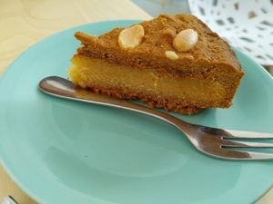 'Gevulde speculaas' (spiced cake with marzipan) at Klein Geluk Ontbijt in Heemskerk