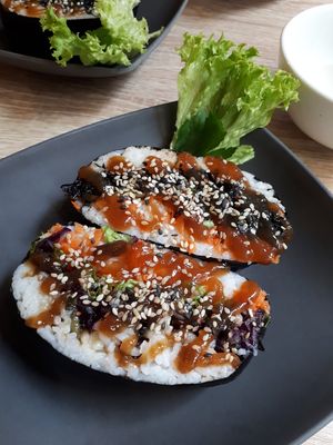 Hijiki und Papuru mit Teriyakisoße at Sando & Ichi in Hamburg