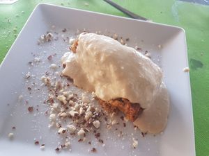 Carrot cake and cashew cream glaze at Mandrágora  in Getxo