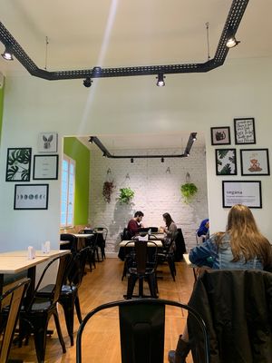 Beautiful architecture 🏡 at Ve - Emporio e Restaurante Vegano Moinhos in Porto Alegre