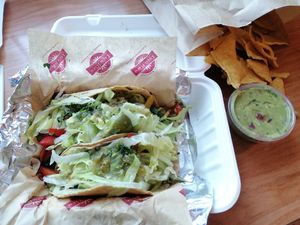 Vegan tacos, nachos and guacamole at Taco Rico in Geneva