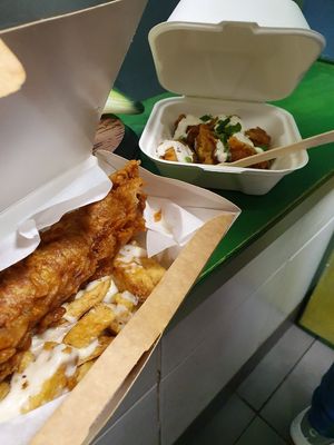Vegan battered jumbo bratvurst with cheese chips and vegan garlic mushrooms 🤤 at JJ's Vish & Chips in Leeds
