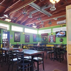 Cute back dining room at Fiesta Grande in Mount Dora