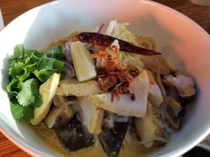 Khao soy at Mugi in Toronto