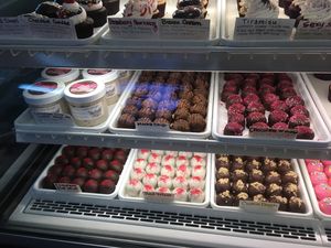 😋😋😋 at Sweet Avenue Bake Shop in Rutherford