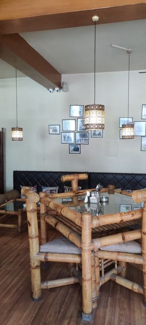  at Drifter's Cafe in Manali