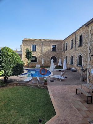 Swimmingpool area at Curolla Petit Hotel in Mallorca