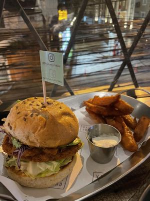 Carribean Burger (Vegan Chicken) at Vistro in Bangkok
