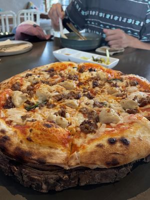 Forza pizza  at Vistro in Bangkok