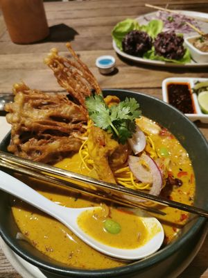 Khao soi at Vistro in Bangkok