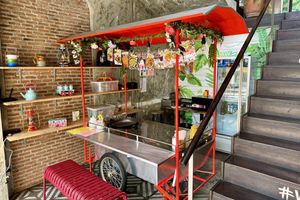 Food cart at entry  at Vistro in Bangkok
