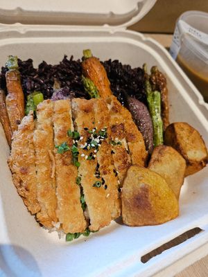 Katsu Curry 340 baht ~ 12/1/24 at Vistro in Bangkok