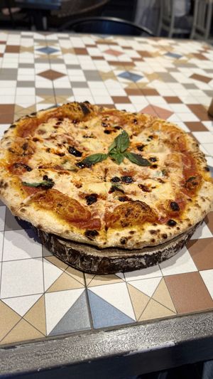 Margarita pizza  at Vistro in Bangkok