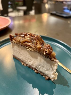 Caramel pecan cheesecake   at Vistro in Bangkok