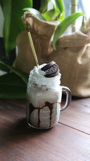 Oreo Madness Mylkshake at Vistro in Bangkok