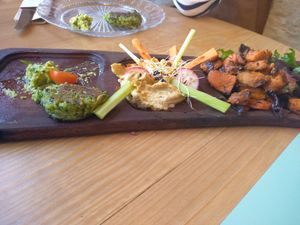 Vegan tapas at Pipet & Co in Menorca
