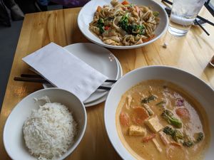 Rice and Vegan Panang Curry with tofu (Delicious)

-Other dish is Bangkok Flat Noodle
My friend said it was so delicious. at Bowl 91 in Appleton