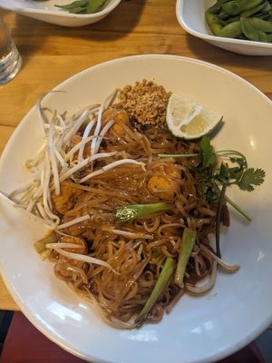 Vegan pad Thai at Bowl 91 in Appleton