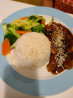 Grilled teriyaki at Loving Hut in Orlando