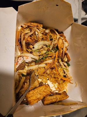 Singaporean curry noodles with tofu and vegan shrimp at Loving Hut in Orlando