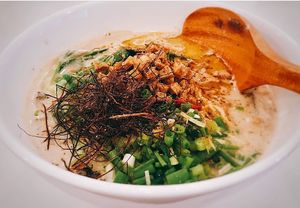 TANTAN men. The SPICY sesame ramen.
Suppppper gooooood!!!!   with salad and some small deserts for 100k vnd. at The Vegan Ramen in Da Nang