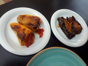Stuffed peppers and stuffed eggplants at Te Fisi in Shkoder
