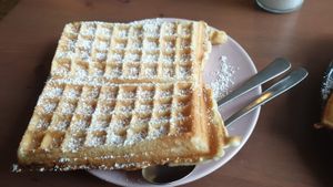 Waffel mit Puderzucker at Bewaffel Dich in Halle