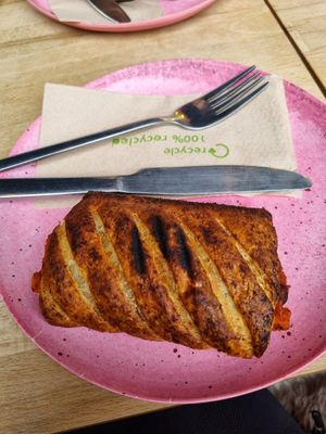 Pastry🤤 at Parlé Pantry in West London