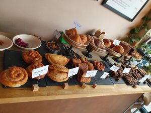 Vegan salads & pastries #Veganuary at Parlé Pantry in West London