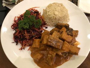 Small portion, taste ok  at Earth Cafe and Market in Canggu