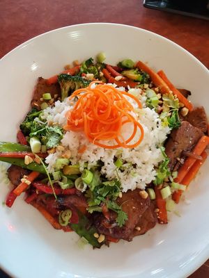 Vegan stir fry with chicken at CRAVE in Sioux Falls