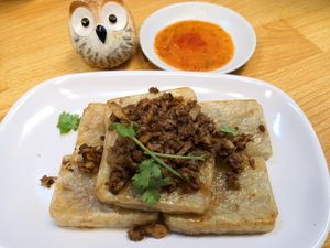 Crispy Carrot Cake with Vegetarian Minced Meat at Food in The Woods 小树林 in Northeast Singapore